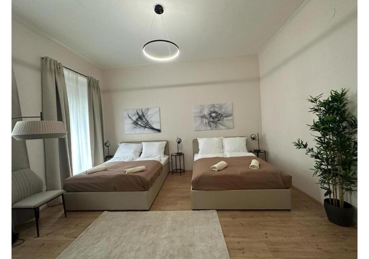 Apartment Spacious Apartment, 3 Min To U6 Metro Vienna