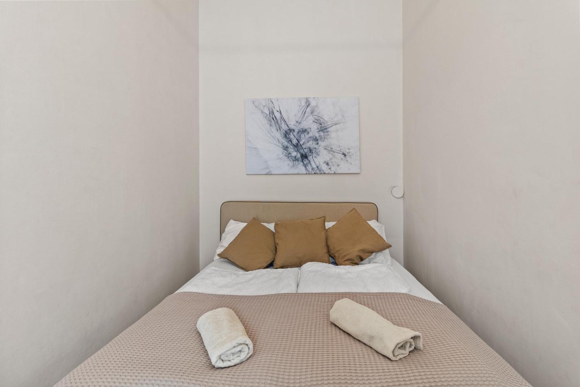 Spacious Apartment, 3 Min To U6 Metro Apartment Vienna