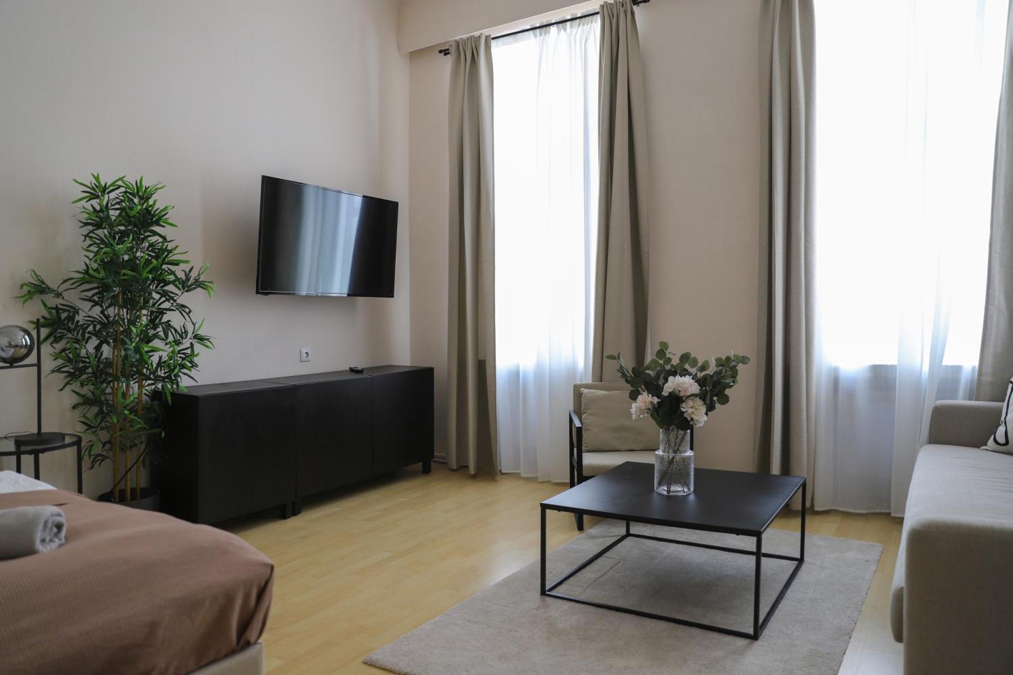 Apartment Spacious Apartment, 3 Min To U6 Metro Vienna